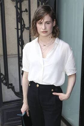 Paris Haute Couture Week - Promis vor Jean Paul Gaultier Modenschau Heloise Letissier ( Christine and the Queens ) PEOPLE : Modenschau Jean Paul Gaultier - Haute Couture Herbst Winter - 06 07 2016 GwendolineLeGoffx 