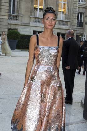 Paris Haute Couture Week - Promis vor Valentino Modenschau Giovanna Battaglia PEOPLE : Modenschau Valentino - Fashion week - Paris - 06 07 2016 StephenCailletx 