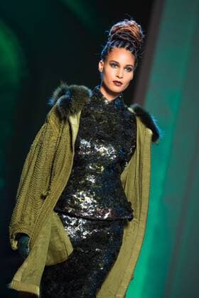 Paris Haute Couture Week - Promis bei Jean Paul Gaultier Modenschau Cindy Bruna PEOPLE : Modenschau Jean Paul Gaultier - Haute Couture Herbst Winter - 06 07 2016 Viktorx 