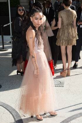 Paris Haute Couture Week - Promis vor Valentino Modenschau Zoe Kravitz PEOPLE : Modenschau Valentino - Haute Couture Herbst Winter - 06 07 2016 Viktorx 