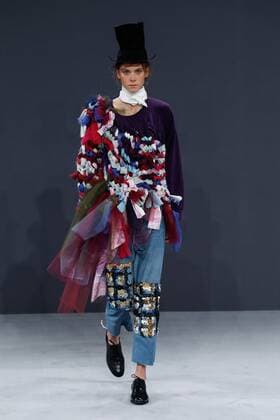 Paris Haute Couture Week - Viktor and Rolf Modenschau 209307 Marineau Starface 2016-07-06 Paris France Paris Fashion week. Defilé Haute Couture Automne Hiver 2016 Viktor & Rolf. Viktor & Rolf, Couture autumn-winter 2016 Paris, France Editorial Use Only  Copyright: xMarineaux STAR_209307_003