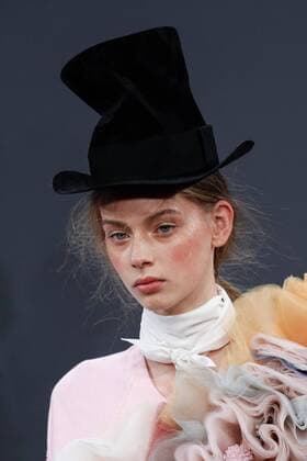 Paris Haute Couture Week - Viktor and Rolf Modenschau 209307 Marineau Starface 2016-07-06 Paris France Paris Fashion week. Defilé Haute Couture Automne Hiver 2016 Viktor & Rolf. Viktor & Rolf, Couture autumn-winter 2016 Paris, France Editorial Use Only  Copyright: xMarineaux STAR_209307_008