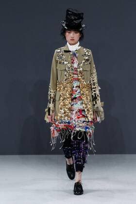 Paris Haute Couture Week - Viktor and Rolf Modenschau 209307 Marineau Starface 2016-07-06 Paris France Paris Fashion week. Defilé Haute Couture Automne Hiver 2016 Viktor & Rolf. Viktor & Rolf, Couture autumn-winter 2016 Paris, France Editorial Use Only  Copyright: xMarineaux STAR_209307_050