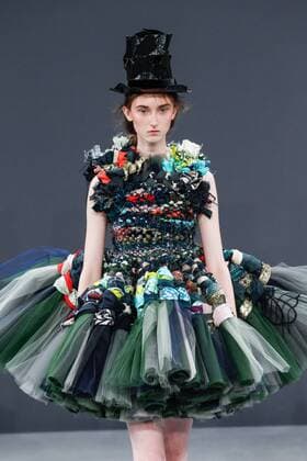 Paris Haute Couture Week - Viktor and Rolf Modenschau 209307 Marineau Starface 2016-07-06 Paris France Paris Fashion week. Defilé Haute Couture Automne Hiver 2016 Viktor & Rolf. Viktor & Rolf, Couture autumn-winter 2016 Paris, France Editorial Use Only  Copyright: xMarineaux STAR_209307_054