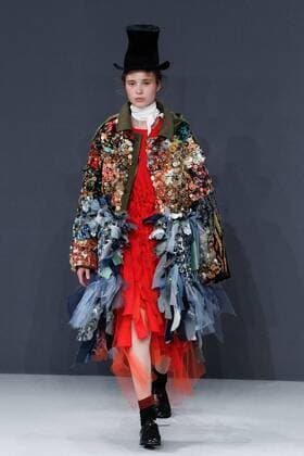 Paris Haute Couture Week - Viktor and Rolf Modenschau 209307 Marineau Starface 2016-07-06 Paris France Paris Fashion week. Defilé Haute Couture Automne Hiver 2016 Viktor & Rolf. Viktor & Rolf, Couture autumn-winter 2016 Paris, France Editorial Use Only  Copyright: xMarineaux STAR_209307_058