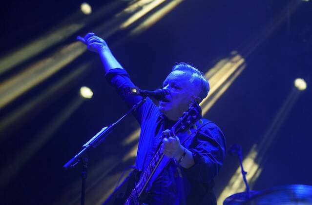 Singer of the British band New Order , Bernard Summer, performs during the first day of the International Music Festival Bilbao BBK Live held in Bilbao, Spain, on 7 July 2016. International Music Festival Bilbao BBK Live !ACHTUNG: NUR REDAKTIONELLE NUTZUNG!  GRA443 20160708-636035370717334122