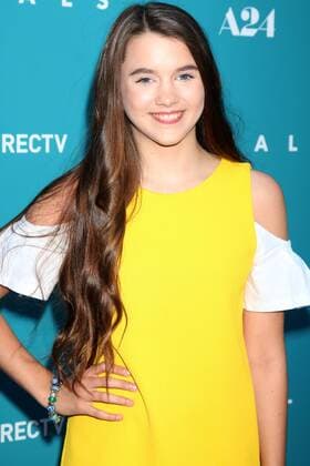 LOS ANGELES - JUL 7: Chloe East at the Equals LA Premiere at the ArcLight Hollywood on July 7, 2016 in Los Angeles, CA  KathyxHutchins