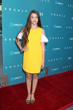 LOS ANGELES - JUL 7: Chloe East at the Equals LA Premiere at the ArcLight Hollywood on July 7, 2016 in Los Angeles, CA  KathyxHutchins