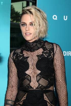 LOS ANGELES - JUL 7: Kristen Stewart at the Equals LA Premiere at the ArcLight Hollywood on July 7, 2016 in Los Angeles, CA  KathyxHutchins