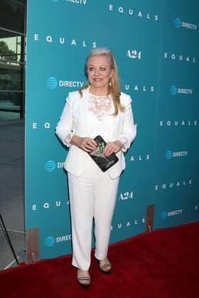 LOS ANGELES - JUL 7: Jacki Weaver at the Equals LA Premiere at the ArcLight Hollywood on July 7, 2016 in Los Angeles, CA  KathyxHutchins