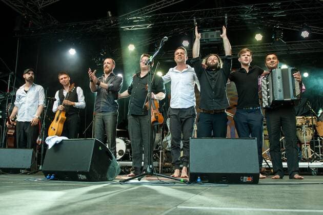 RUTH Preisverleihung auf Heidecksburg Die RUTH-Preisträger 2016 Royal Street Orchestra mit der Förder-RUTH 2016 Matthias Schriefl mit der Festival-RUTH 2016 Andrea Hotzko mit der Ehren-RUTH 2016 Stoppok - Hauptpreis zur RUTH 2016 im Bild: Royal Street Orchestra 26. Rudolstadt Festival - Roots Folk Weltmusik