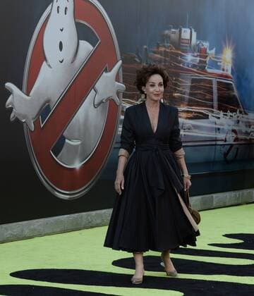 Bilder des Tages Cast member Annie Potts attends the premiere of the motion picture comedy Ghostbusters at TCL Chinese Theatre in the Hollywood section of Los Angeles on July 9, 2016. Storyline: 30 years after Ghostbusters took the world by storm, the beloved franchise makes its long-awaited return. Director Paul Feig brings his fresh take to the supernatural comedy, joined by some of the funniest actors working today.  LAP2016070948 JIMxRUYMEN