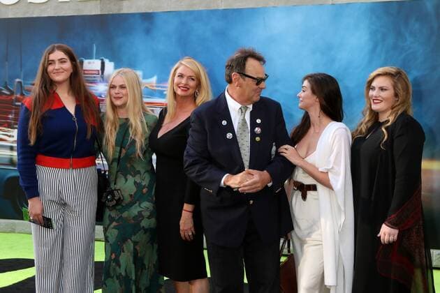 LOS ANGELES - JUL 9: Donna Dixon, Dan Aykroyd, family at the Ghostbusters Premiere at the TCL Chinese Theater IMAX on July 9, 2016 in Los Angeles, CA  KathyxHutchins