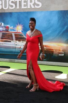 LOS ANGELES - JUL 9: Leslie Jones at the Ghostbusters Premiere at the TCL Chinese Theater IMAX on July 9, 2016 in Los Angeles, CA  KathyxHutchins