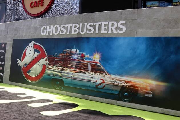 LOS ANGELES - JUL 9: Ghostbusters Atmosphere at the Ghostbusters Premiere at the TCL Chinese Theater IMAX on July 9, 2016 in Los Angeles, CA  KathyxHutchins