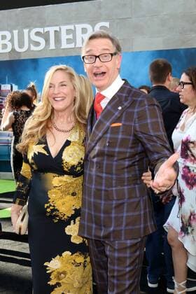 LOS ANGELES - JUL 9: Laurie Karon, Paul Feig at the Ghostbusters Premiere at the TCL Chinese Theater IMAX on July 9, 2016 in Los Angeles, CA  KathyxHutchins