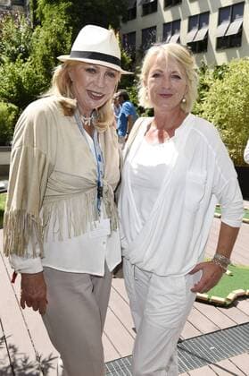 Evelyn Bresser und Ulla Kock am Brink beim 2. i31 Berlin Minigolf-Cup 2016 im Boutique Hotel i31. Berlin, 10.07.2016 Foto:xFredericx xFuturexImage