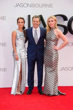 . 11 07 2016. London, United Kingdom. Alicia Vikander, Matt Damon and Julia Stiles attend the European Premiere of Jason Bourne.  xChrisxJosephx xi-Imagesx IIM-13140-0023