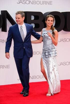 . 11 07 2016. London, United Kingdom. Matt Damon and Alicia Vikander attend the European Premiere of Jason Bourne.  xChrisxJosephx xi-Imagesx IIM-13140-0039