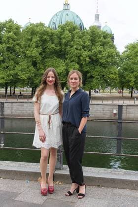 Sandra von Ruffin und Annina Hellenthal - Premiere Der Traum von Olympia - Die Nazi-Spiele von 1936 im Zeughaus in Berlin am 11.07.2016. Premiere Der Traum von Olympia - Die Nazi-Spiele von 1936