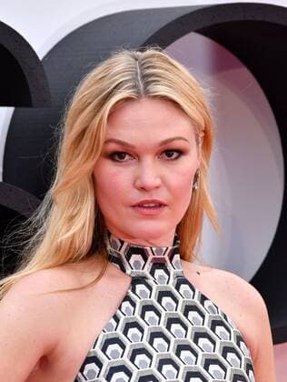 . 11 07 2016. London, United Kingdom. Jason Bourne UK film premiere. Julia Stiles attends premiere for fifth instalment in the Bourne franchise, at Odeon Leicester Square, London.  xNilsxJorgensenx xi-Imagesx IIM-13145-0017