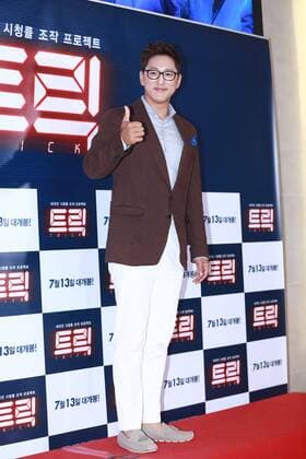 Ye won Kang,Tae-hoon Kim,Jeong-jin Lee and Jang-yoon Jeong attend the vip premiere of Trick in Seoul, Korea on 11th July, 2016.(China and Korea Rights Out)  2016071201217