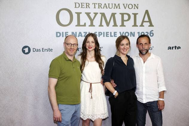 Bilder des Tages Simon Schwarz, Sandra von Ruffin, Annina Hellenthal und Gotthard Lange bei der Premiere des ARD Dokudramas Der Traum von Olympia - Die Nazi-Spiele von 1936 im Zeughauskino. Berlin, 11.07.2016 Foto:xS.xGabschx xFuturexImage