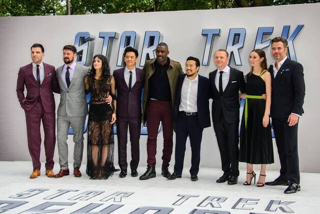 . 12 07 2016. London, United Kingdom. Zachary Quinto, Karl Urban, Sofia Boutella, John Cho, Idris Elba, Justin Lin, Simon Pegg, Lydia Wilson and Chris Pine attend the European Premiere of Star Trek Beyond.  xChrisxJosephx xi-Imagesx IIM-13155-0030