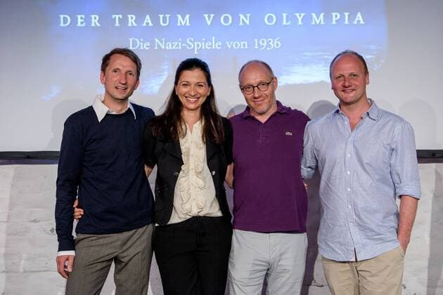 Koeln Autor und Regisseur Florian Huber, Regisseurin Mira ThielHauptdarsteller Simon Schwarz und Christian Hockenbrink (rechts) bei der Erstauffuehrung von Der Traum von Olympia ? Die Nazi-Spiele von 1936 am 12.07.2016, Copyright: Schueler Eibner-Pressefoto EP_JSE