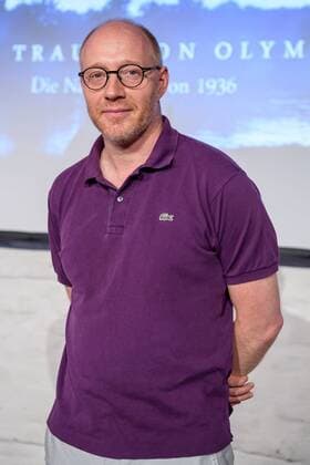 Koeln Hauptdarsteller Simon Schwarz bei der Erstauffuehrung von Der Traum von Olympia ? Die Nazi-Spiele von 1936 am 12.07.2016, Copyright: Schueler Eibner-Pressefoto EP_JSE