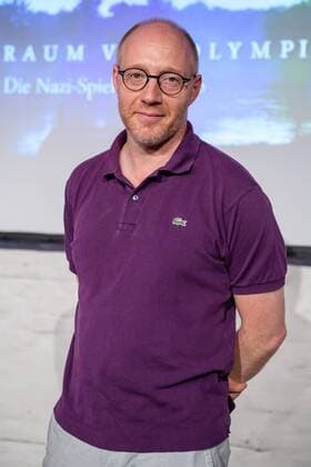 Koeln Hauptdarsteller Simon Schwarz bei der Erstauffuehrung von Der Traum von Olympia ? Die Nazi-Spiele von 1936 am 12.07.2016, Copyright: Schueler Eibner-Pressefoto EP_JSE