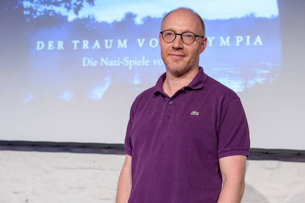 Koeln Hauptdarsteller Simon Schwarz bei der Erstauffuehrung von Der Traum von Olympia ? Die Nazi-Spiele von 1936 am 12.07.2016, Copyright: Schueler Eibner-Pressefoto EP_JSE