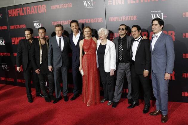 Yul Vazquez, Brad Furman, Bryan Cranston, Benjamin Bratt, Diane Kruger, Olympia Dukakis, John Leguizamo, Juan Cely and Daniel Hammond attend The Infiltrator New York premiere at AMC Loews Lincoln Square 13 theater on July 11, 2016 in New York City. Foto:xD.xvanxTinex xFuturexImage