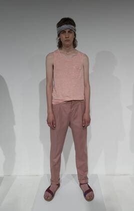 New York Fashion Week - Zachary Prell Modenschau New York Fashion week mens Spring Summer 2017 Model shows off dress by Zachary Prell during New York Fashion week mens Spring Summer 2017 at Skylight Clarkson  LevxRadin