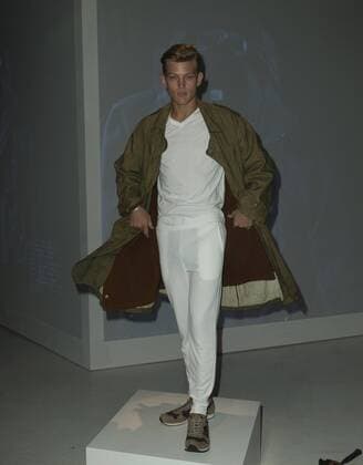 New York Fashion Week - CP Company Modenschau USA: CP Company NYFWM SS2017 Model shows off dress by CP Company during New York Fashion week mens Spring Summer 2017 at Skylight Clarkson.  LevxRadin