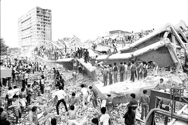 Sept 17, 2010 - Mexico City, Mexico - 1985 Mexico Earthquake Anniversary - Buildings that had been between 5 and 21 floors high did not resist the oscillating movements that occurred on the morning of the 19th September, 1985. in the image, the Nuevo Leon building in Tlatelolco. FILE PHOTO. MƒXICO, D.F. Aniversario-Sismo-1985.- Edificaciones que ten’an entre 5 y 21 pisos no resistieron los movimientos oscilatorios aquella ma–ana del 19 de septiembre de 1985. RML. Foto: en la imagen, el edificio Nuevo Le—n en Tlatelolco. Agencia EL UNIVERSAL  - ZUMAu78_