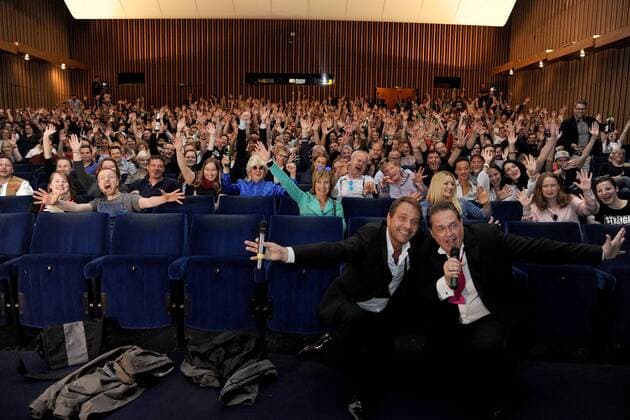 Premiere Schlefaz, die Schlechtesten Filme aller Zeiten Oliver Kalkofe, Peter Ruetter und Fans im Kinosaal Premiere Schlefaz, die Schlechtesten Filme aller Zeiten im Kino International in Berlin am 12.07.2016