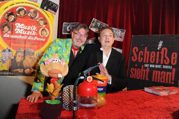 Premiere Schlefaz, die Schlechtesten Filme aller Zeiten Joerg Strombach, Oliver Kalkofe, Produzenten Schlefaz Premiere Schlefaz, die Schlechtesten Filme aller Zeiten im Kino International in Berlin am 15.07.20165