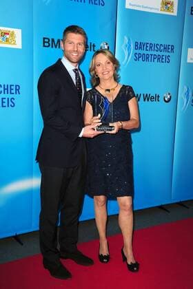 Thomas Hitzlsperger und Marianne Kreuzer bei der Verleihung Bayerischer Sportpreis am 16.07.2016 in München Verleihung Bayerischer Sportpreis 2016 in Muenchen 