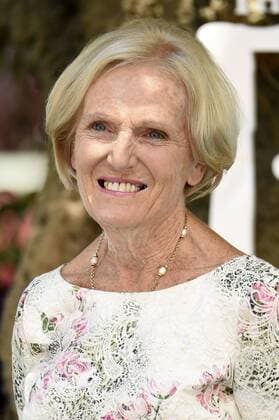 Mary Berry bei der Premiere des Kinofilms BFG - Big Friendly Giant The BFG im Odeon Leicester Square. London, 17.07.2016 Mary Berry  Foto:xS.xVasx xFuturexImage