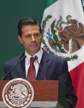 July 18, 2016 - Ciudad Mexico, Mexico, MEXICO - President Enrique Pena Nieto enacted the new National Anti-Corruption System aimed at fighting what he described as the social cancer afflicting Mexico. Pena Nieto also apologized and admitted committing an error on Monday over his wife s, Angelica Rivera, purchase of a $7 million mansion from a government contractor as he signed anti-corruption legislation. Ciudad Mexico MEXICO - ZUMAp124