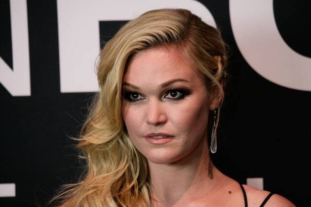 Cast member Julia Stilies attends the premiere of the motion picture thriller Jason Bourne at Caesars Palace in Las Vegas, Nevada on July 18, 2016. Storyline: Jason Bourne, now remembering who he truly is, tries to uncover hidden truths about his past.  LAP2016071869 JAMESxATOA