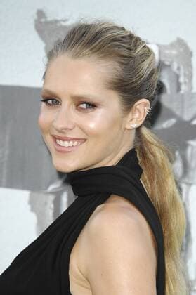 Teresa Palmer LIGHTS OUT FILM PREMIERE Hollywood Patrick Rideaux PicturePerfect
