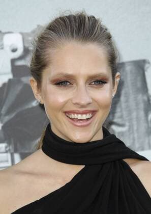 Teresa Palmer LIGHTS OUT FILM PREMIERE Hollywood Patrick Rideaux PicturePerfect
