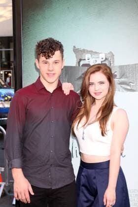 LOS ANGELES - JUL 19: Nolan Gould, Sierra McCormick at the Lights Out Los Angeles Premiere at the TCL Chinese Theater IMAX on July 19, 2016 in Los Angeles, CA  KathyxHutchins