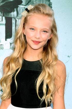 LOS ANGELES - JUL 19: Amiah Miller at the Lights Out Los Angeles Premiere at the TCL Chinese Theater IMAX on July 19, 2016 in Los Angeles, CA  KathyxHutchins
