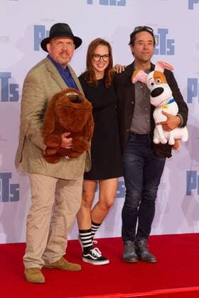 Dietmar Baer, Stefanie Heinzmann und Jan Josef Liefers - Deutschlandpremiere PETS im Cinestar im Sony Center in Berlin am 20.07.2016. Deutschlandpremiere PETS