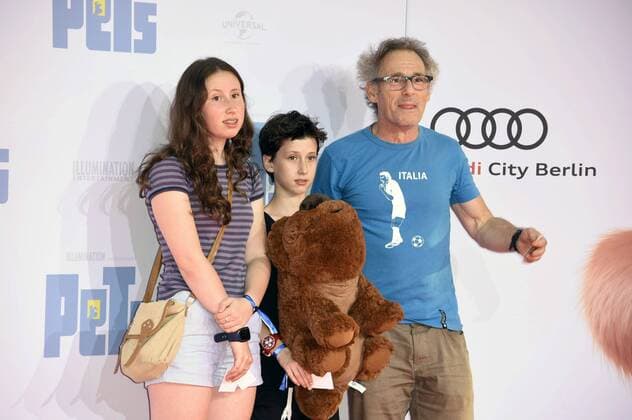 Dani Levy mit Kindern Kinder Hannah Levy und Joshua Levy bei der Premiere des Kinofilms Pets im CineStar im Sony Center. Berlin, 20.07.2016 Foto:xFredericx xFuturexImage