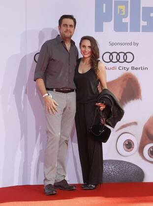Bastian Pastewka; Heidrun Pastewka bei der Premiere PETS im Cinestar im Sony Center Berlin