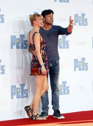 Tobey Wilson; Sabrina Gehrmann bei der Premiere PETS im Cinestar im Sony Center Berlin